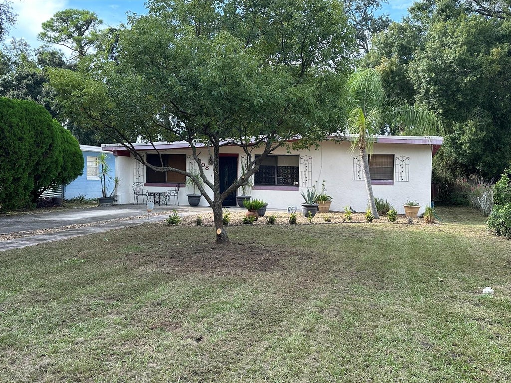 Photo of 608 Dixie Lane, South Daytona, FL 32119 (MLS # O6443390)