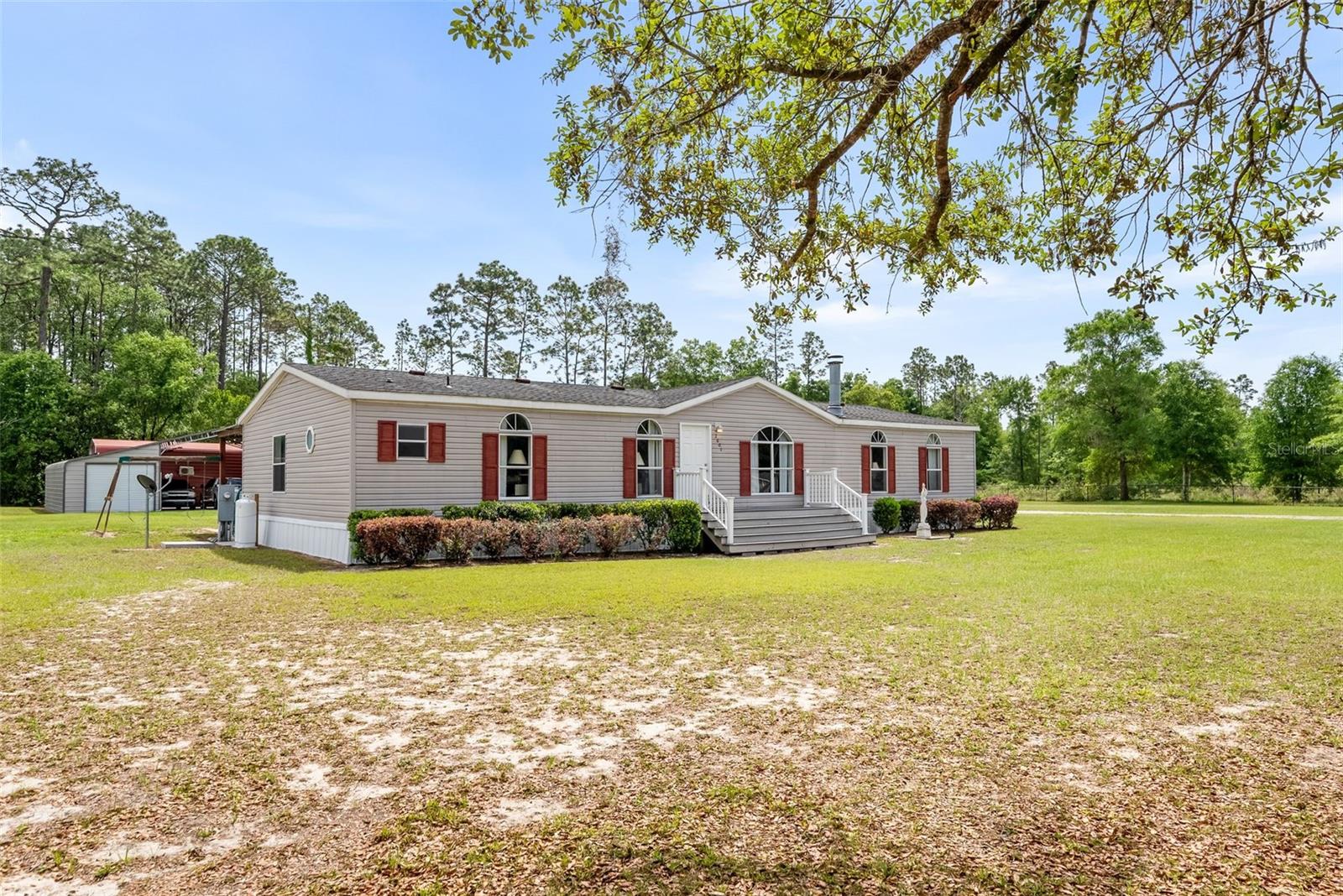 LAKE TROPICANA RANCHETTES - Residential