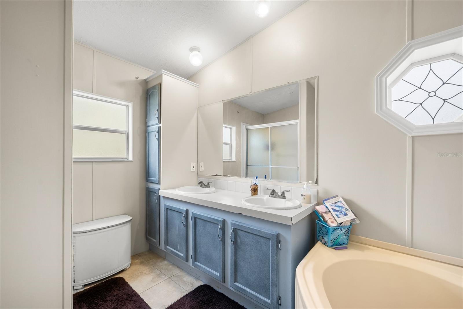 LAKE TROPICANA RANCHETTES - Residential