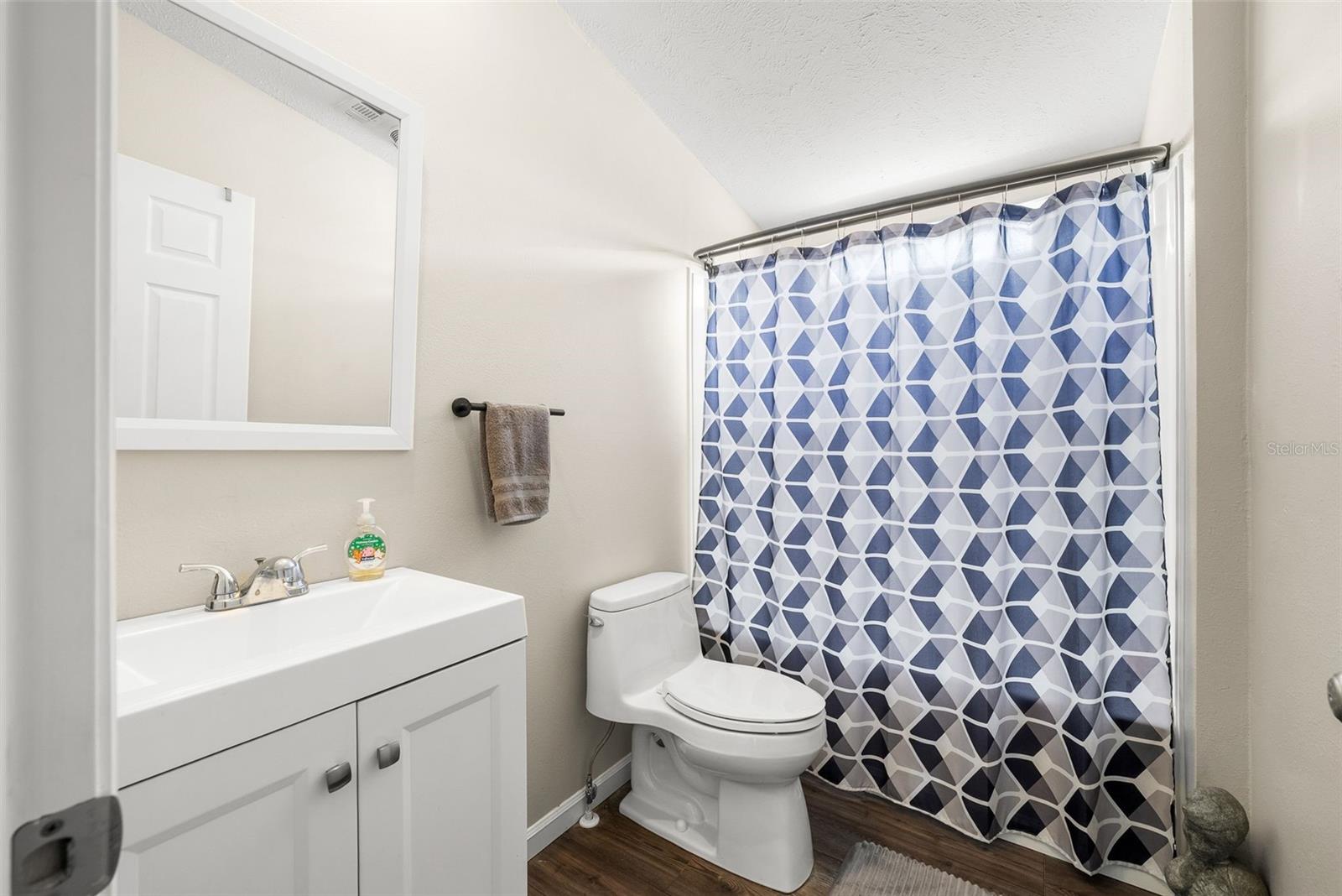 LAKE TROPICANA RANCHETTES - Residential