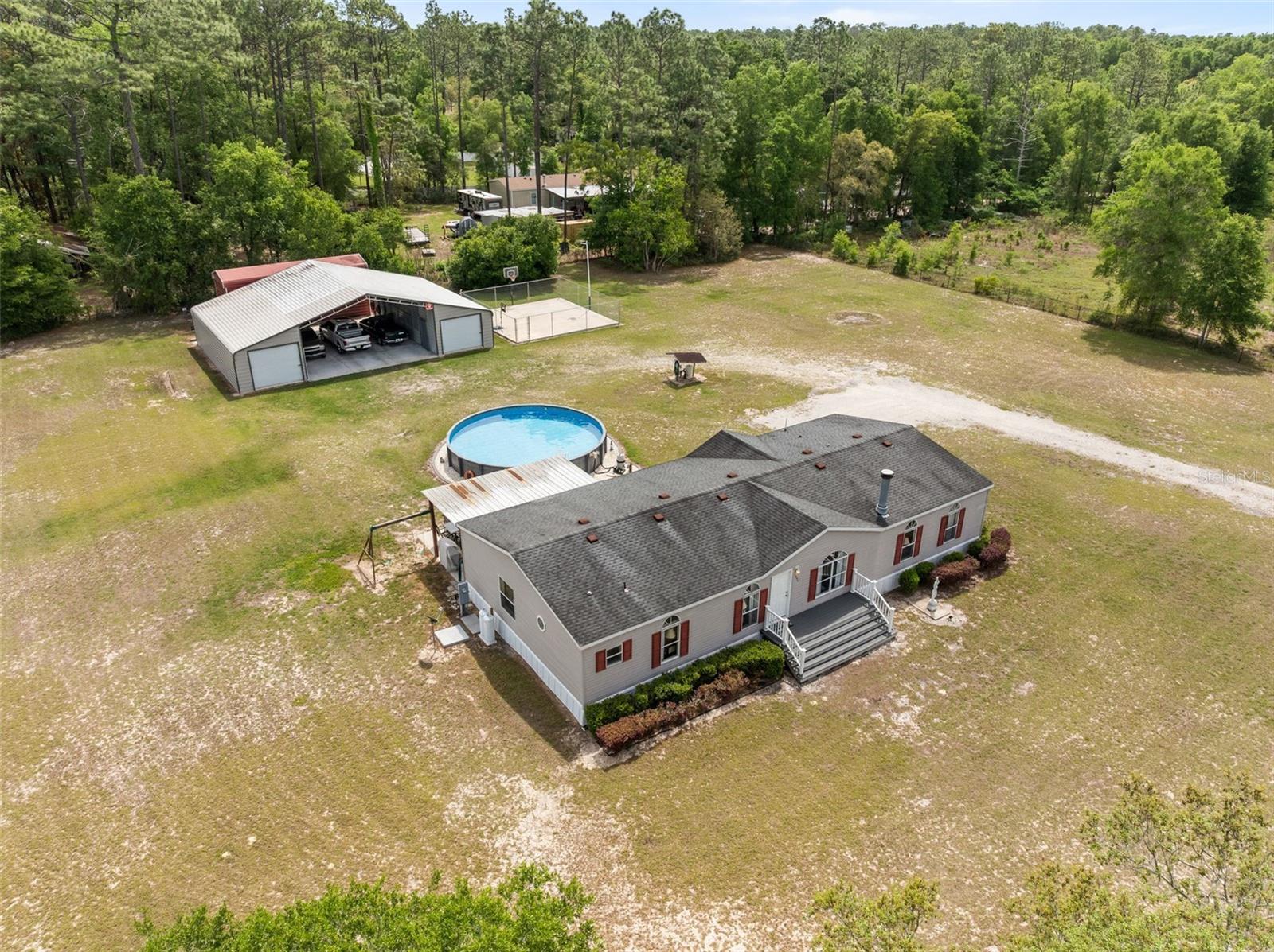 LAKE TROPICANA RANCHETTES - Residential