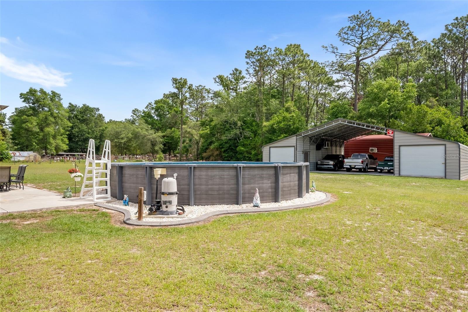 LAKE TROPICANA RANCHETTES - Residential