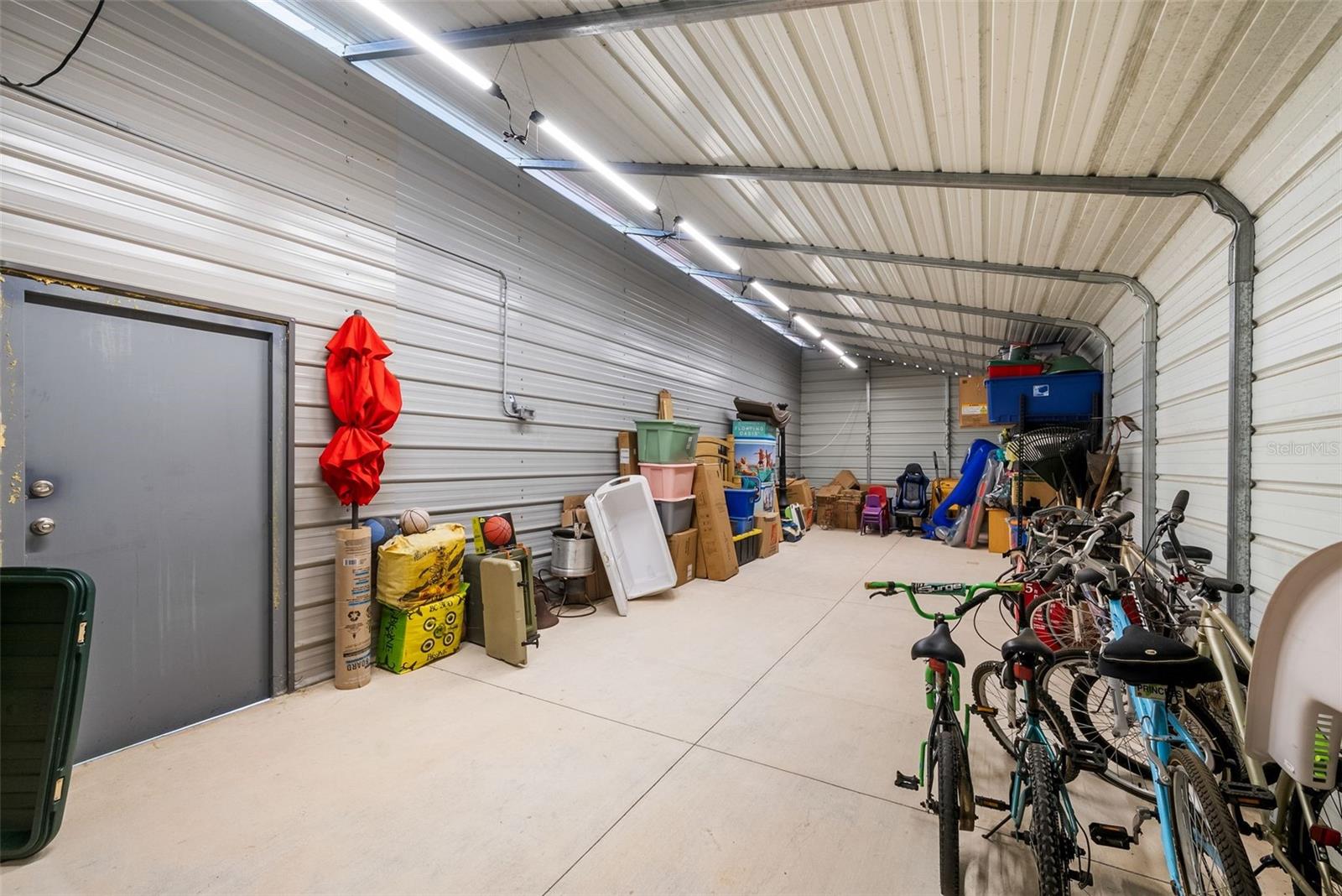 LAKE TROPICANA RANCHETTES - Residential