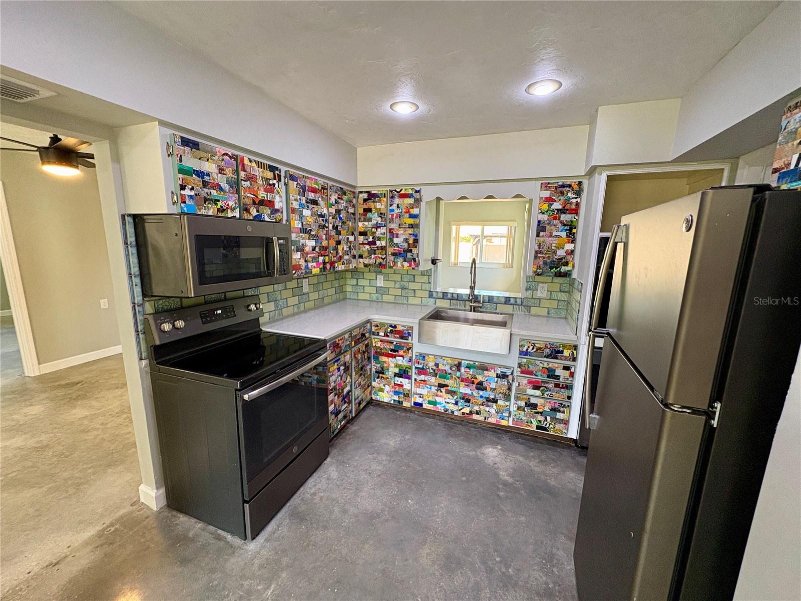 GULF & BAY ESTS - Residential Lease