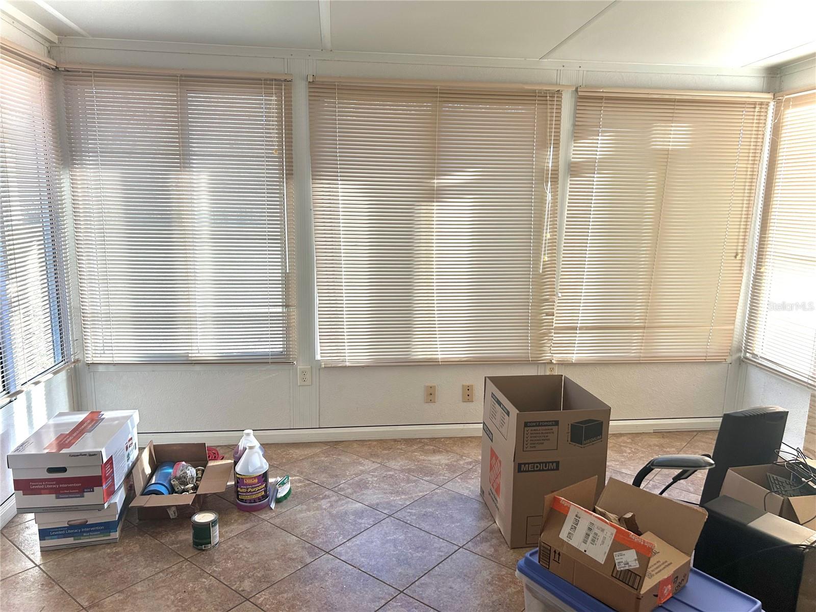 SILVER SPGS SHORES UN 28 - Residential