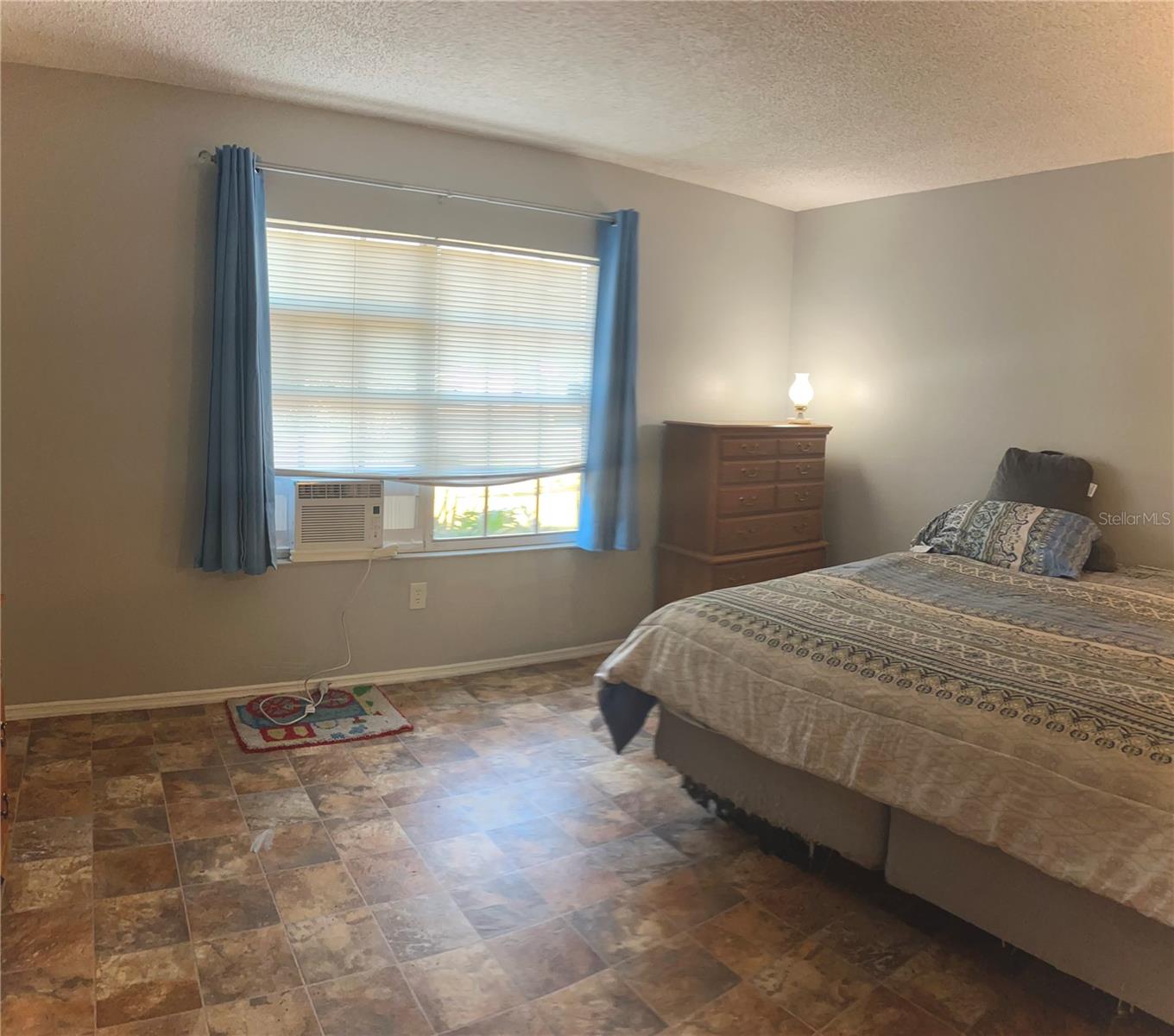 SILVER SPGS SHORES UN 28 - Residential