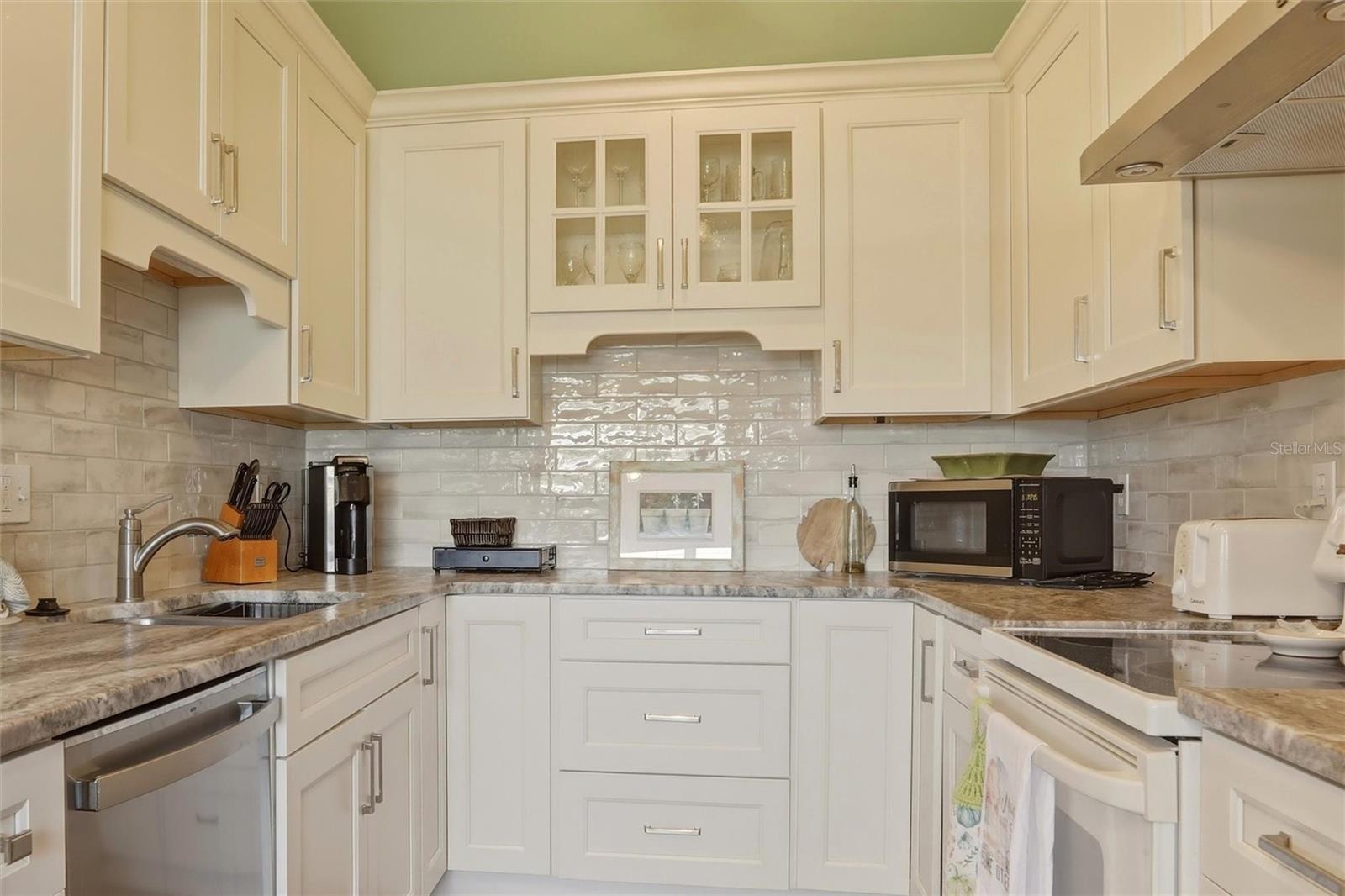 CORTEZ VILLAS - Residential