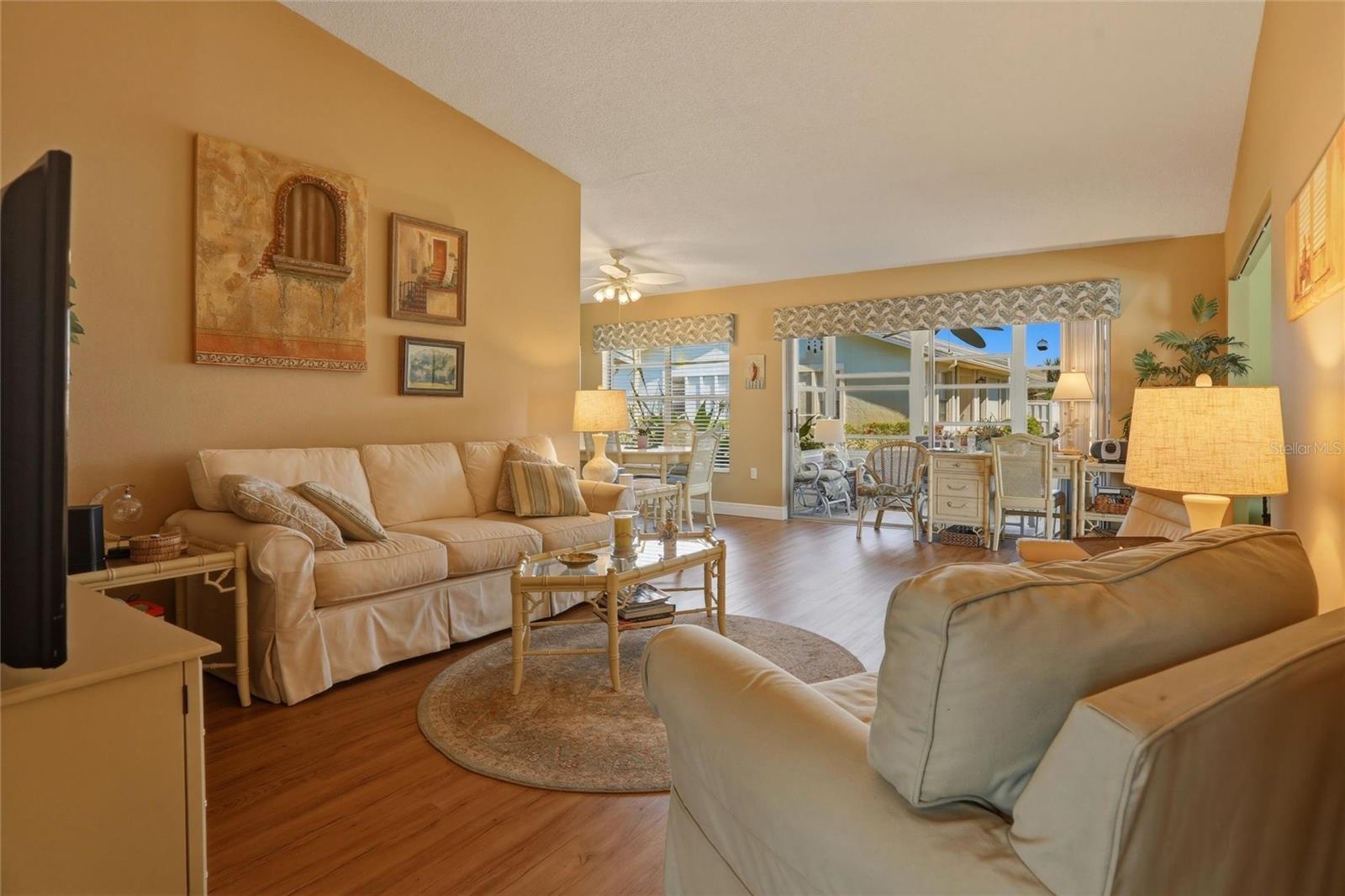 CORTEZ VILLAS - Residential