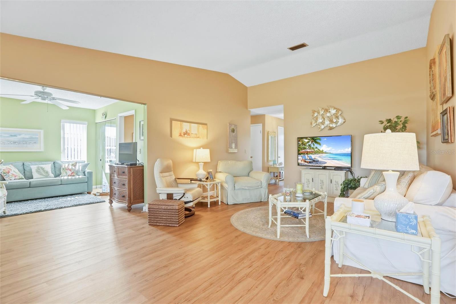 CORTEZ VILLAS - Residential