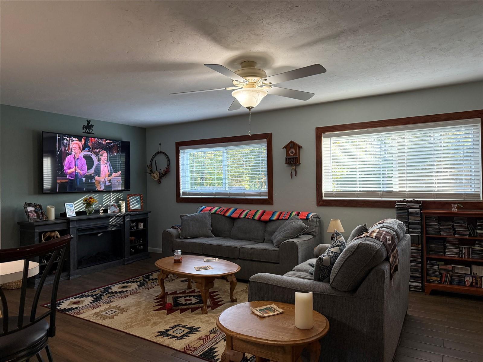 RAINBOW SPGS 01 REP - Residential