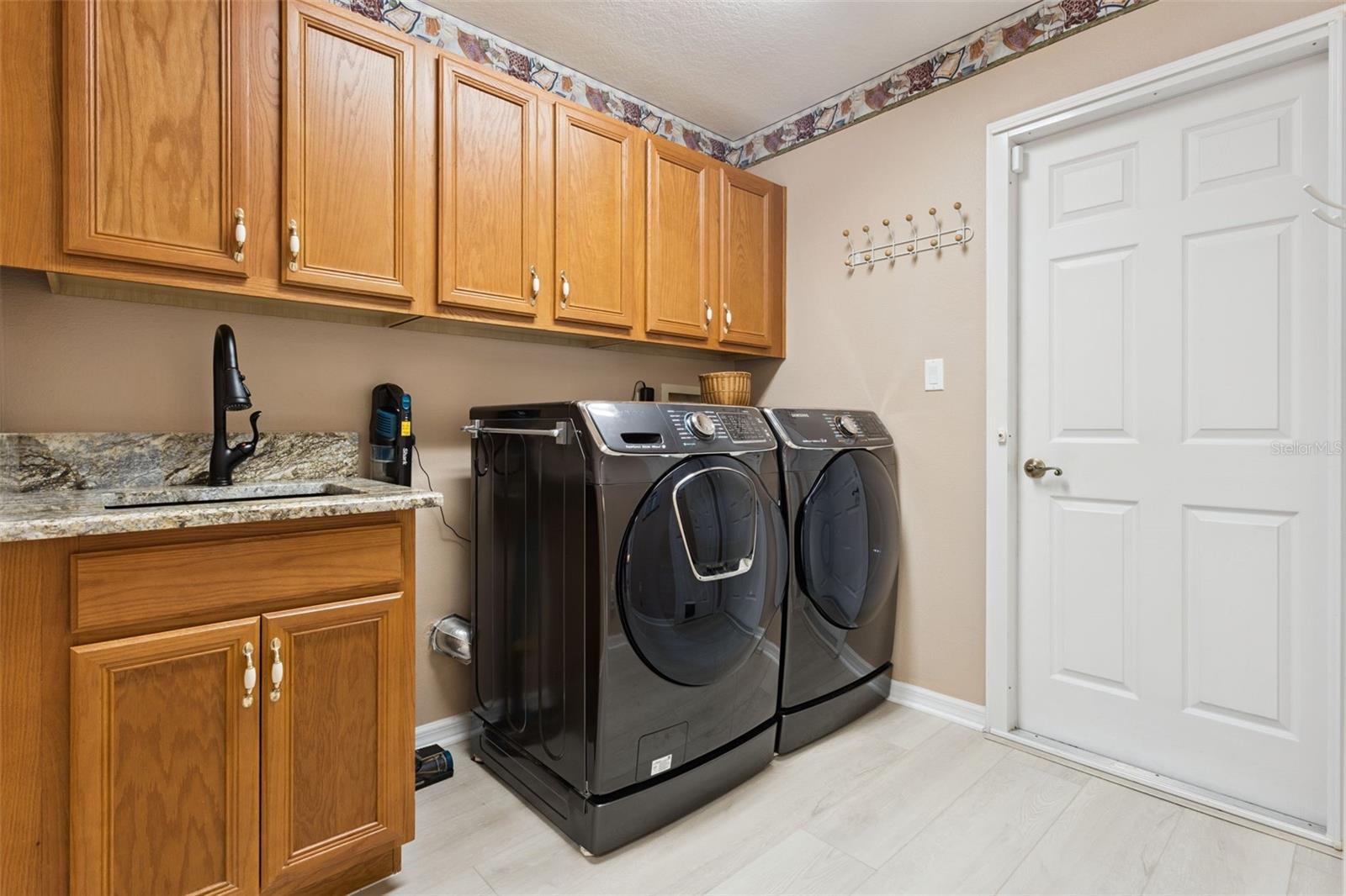 PLANTATION AT LEESBURG ASHLAND VILLAGE - Residential