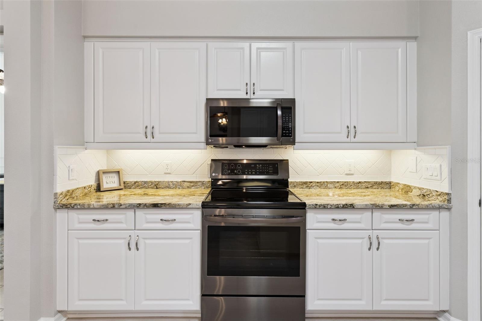 PLANTATION AT LEESBURG ASHLAND VILLAGE - Residential