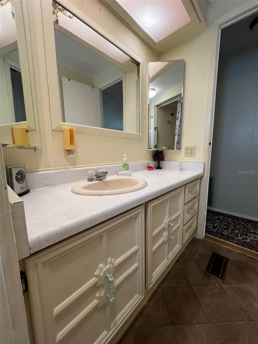 DORAL RO ASSOCIATION INC UNREC - Residential