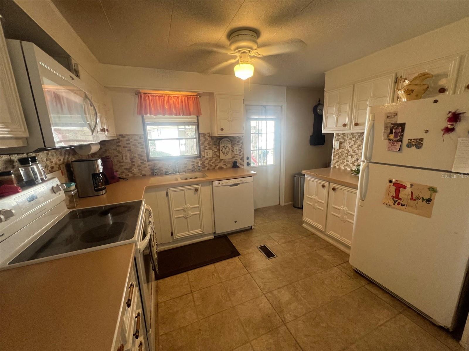 DORAL RO ASSOCIATION INC UNREC - Residential