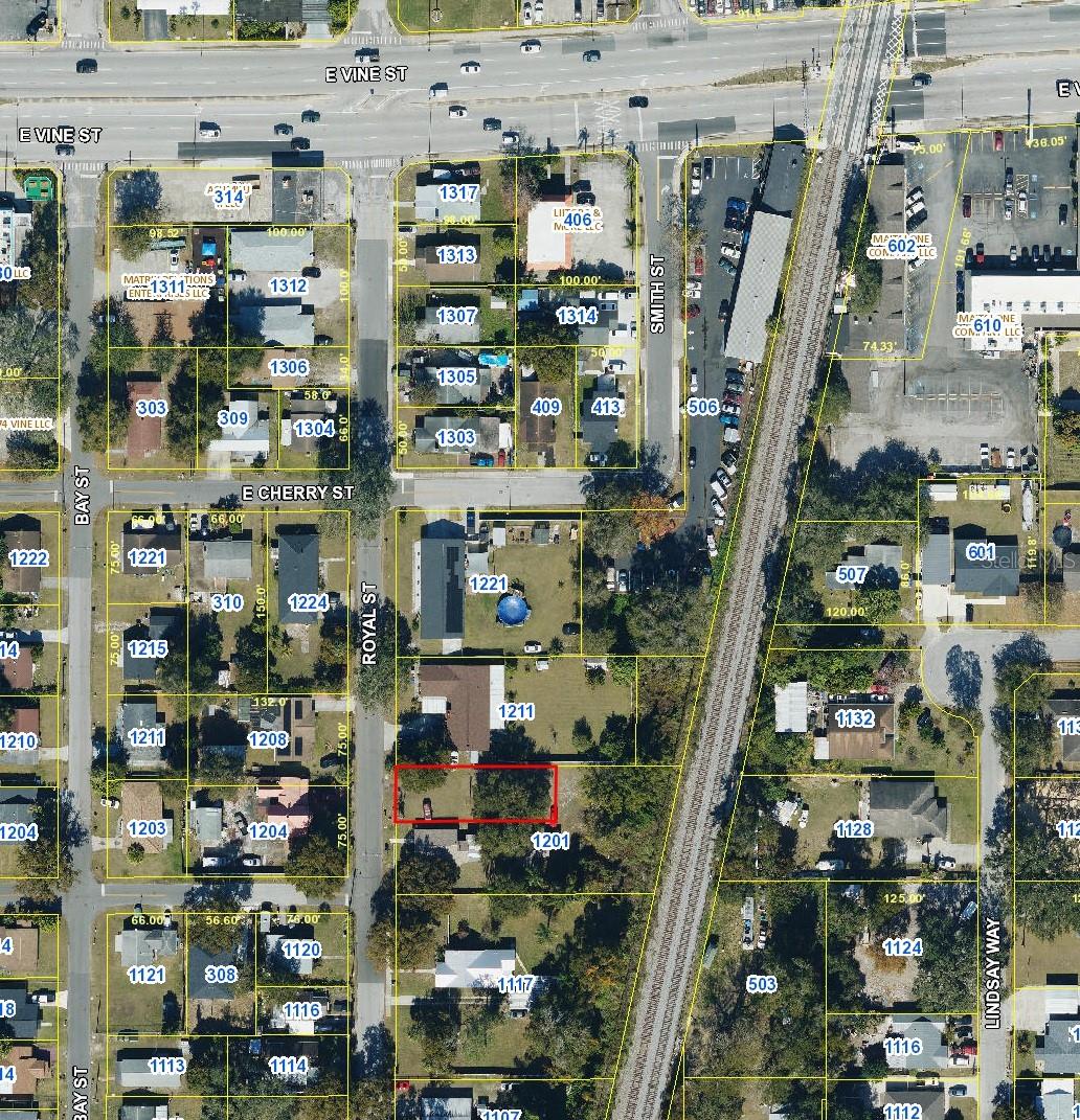 Vacant Lot in the heart of Kissimmee ready for you to build your future! This lot has very favorable zoning! Make it yours today. Lots this size are being snapped up all over Kissimmee. Don't Hesitate!