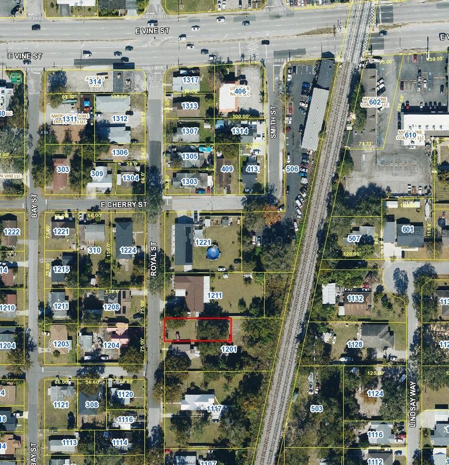Vacant Lot in the heart of Kissimmee ready for you to build your future! This lot has very favorable zoning! Make it yours today. Lots this size are being snapped up all over Kissimmee. Don't Hesitate!
