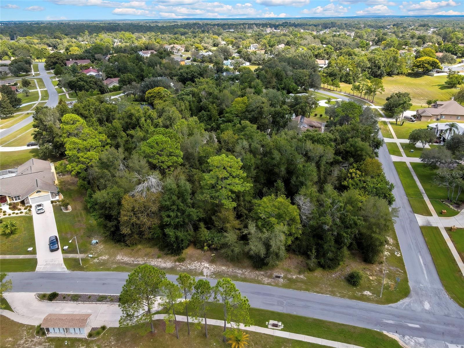 EAST LINDEN ESTATE - Land