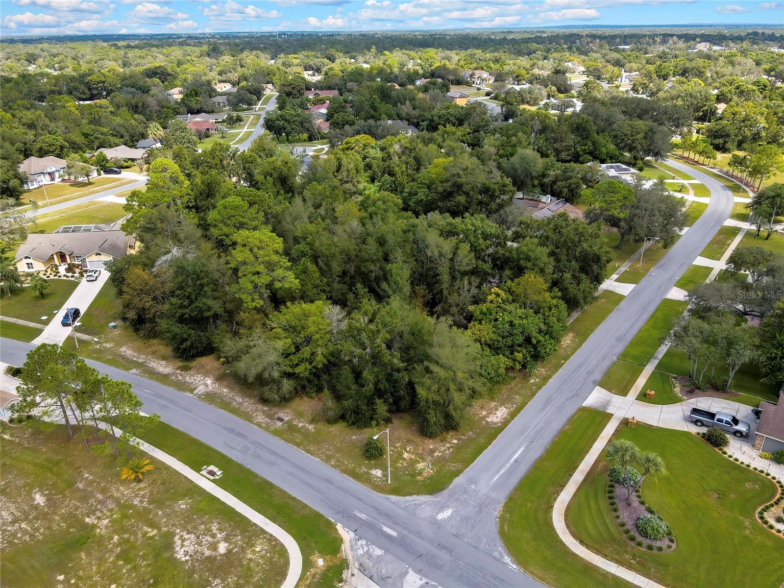 EAST LINDEN ESTATE - Land