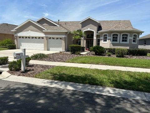Photo of 210 Rosana Drive, Brandon, FL 33511 (MLS # TB8518528)