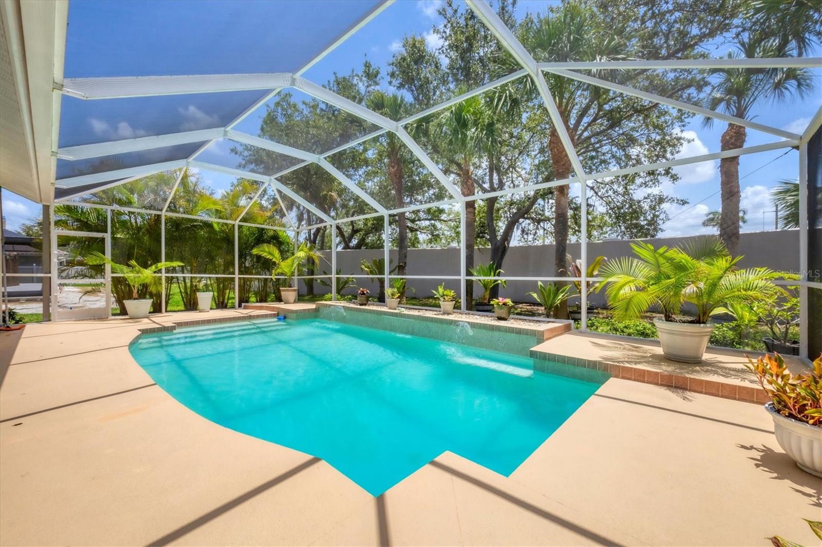 HIDDEN LAKES CLUB PH 1 - Residential