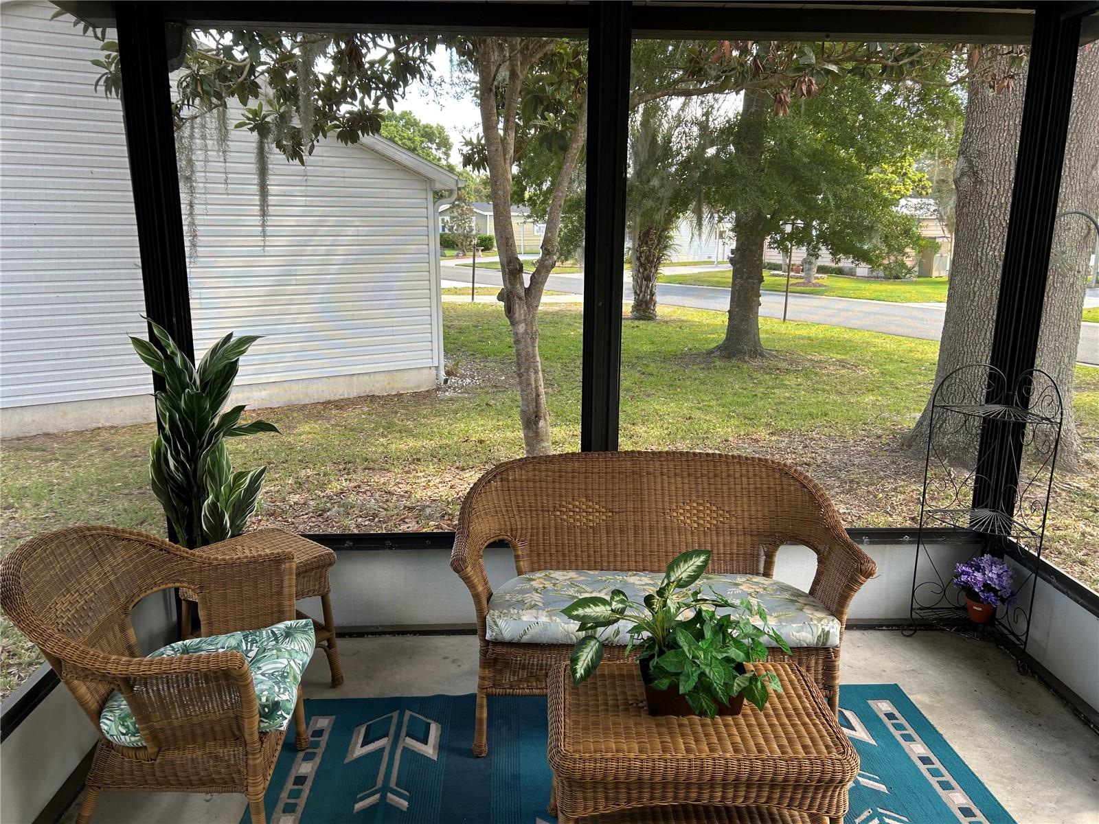 LADY LAKE ORANGE BLOSSOM GARDENS UNIT 10 - Residential