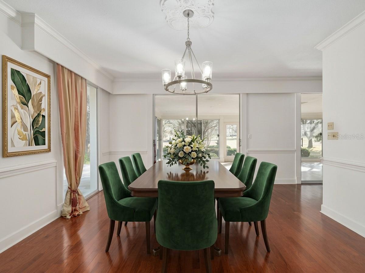 COUNTRY CLUB ESTATE MCINTOSH GRT - Residential