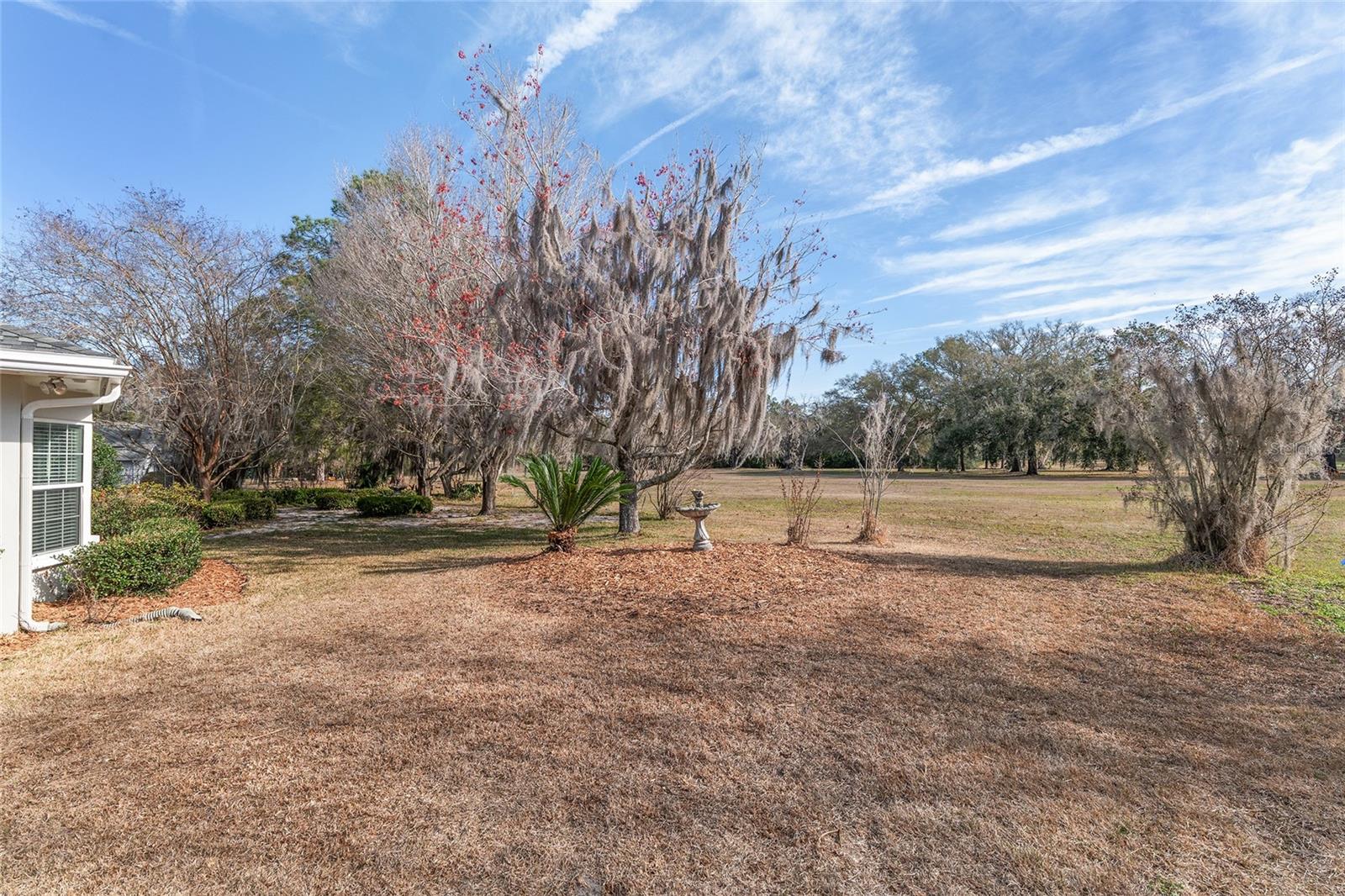 COUNTRY CLUB ESTATE MCINTOSH GRT - Residential