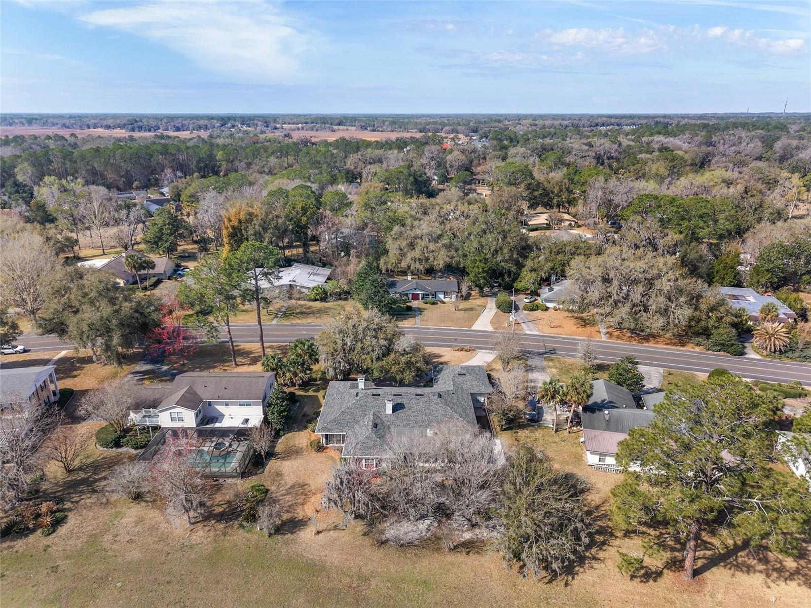 COUNTRY CLUB ESTATE MCINTOSH GRT - Residential