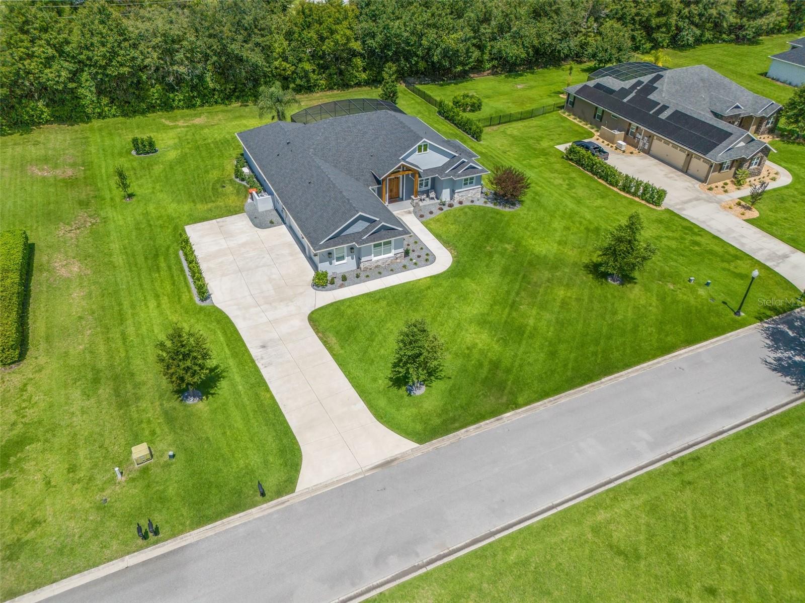 LEGENDARY TRLS - Residential