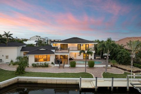 A home in PUNTA GORDA