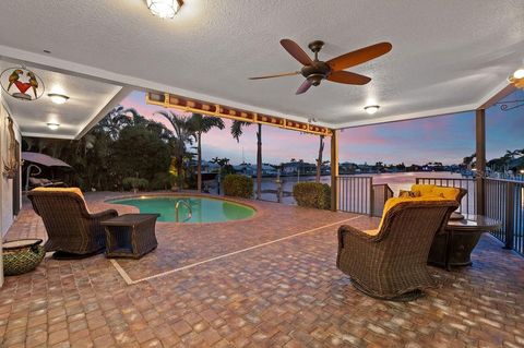 A home in PUNTA GORDA