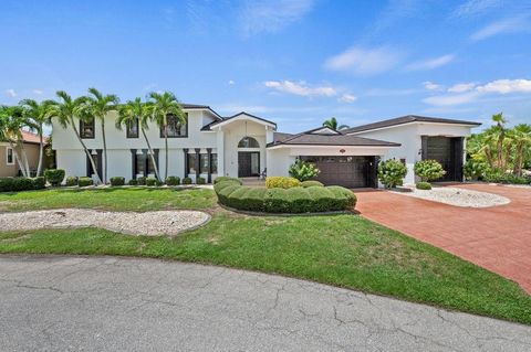 A home in PUNTA GORDA