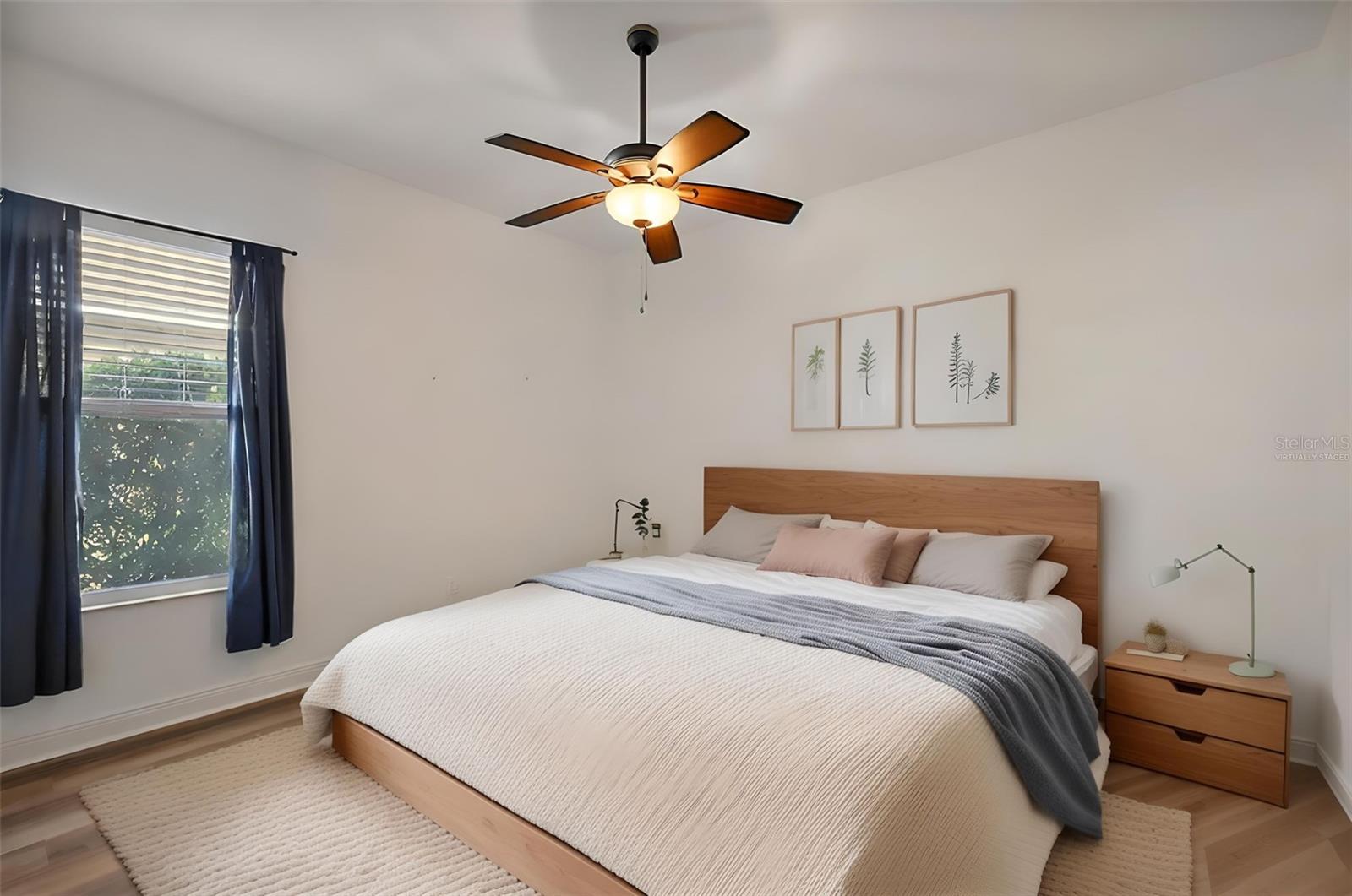 LAKESIDE LANDINGS - Residential