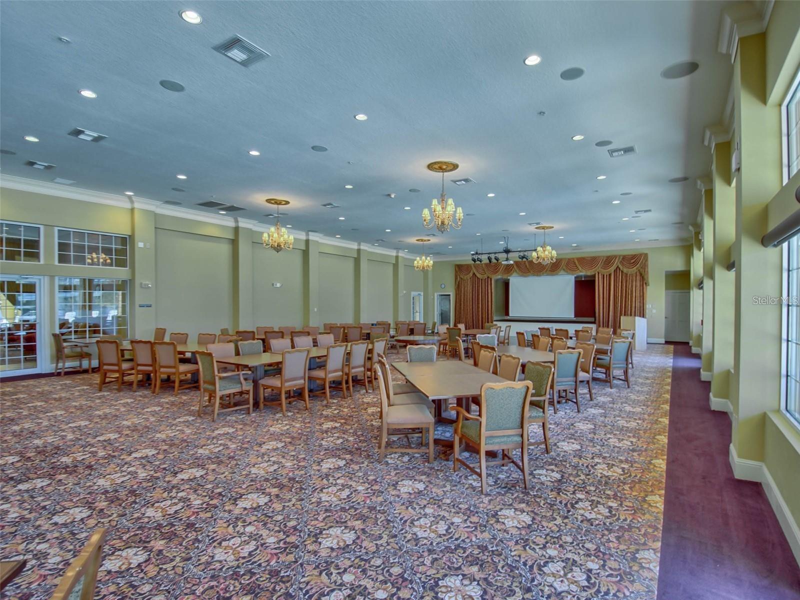 LAKESIDE LANDINGS - Residential