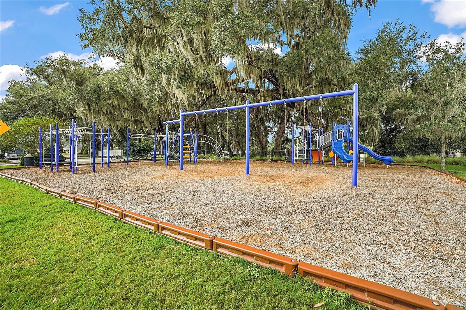 LAKESIDE LANDINGS - Residential