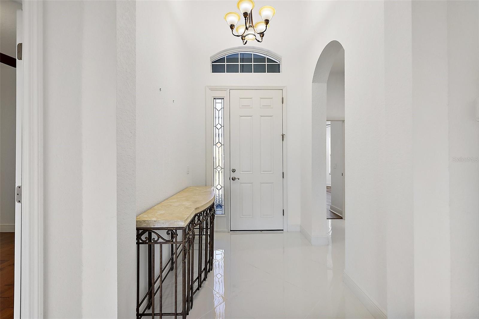 LAKESIDE LANDINGS - Residential