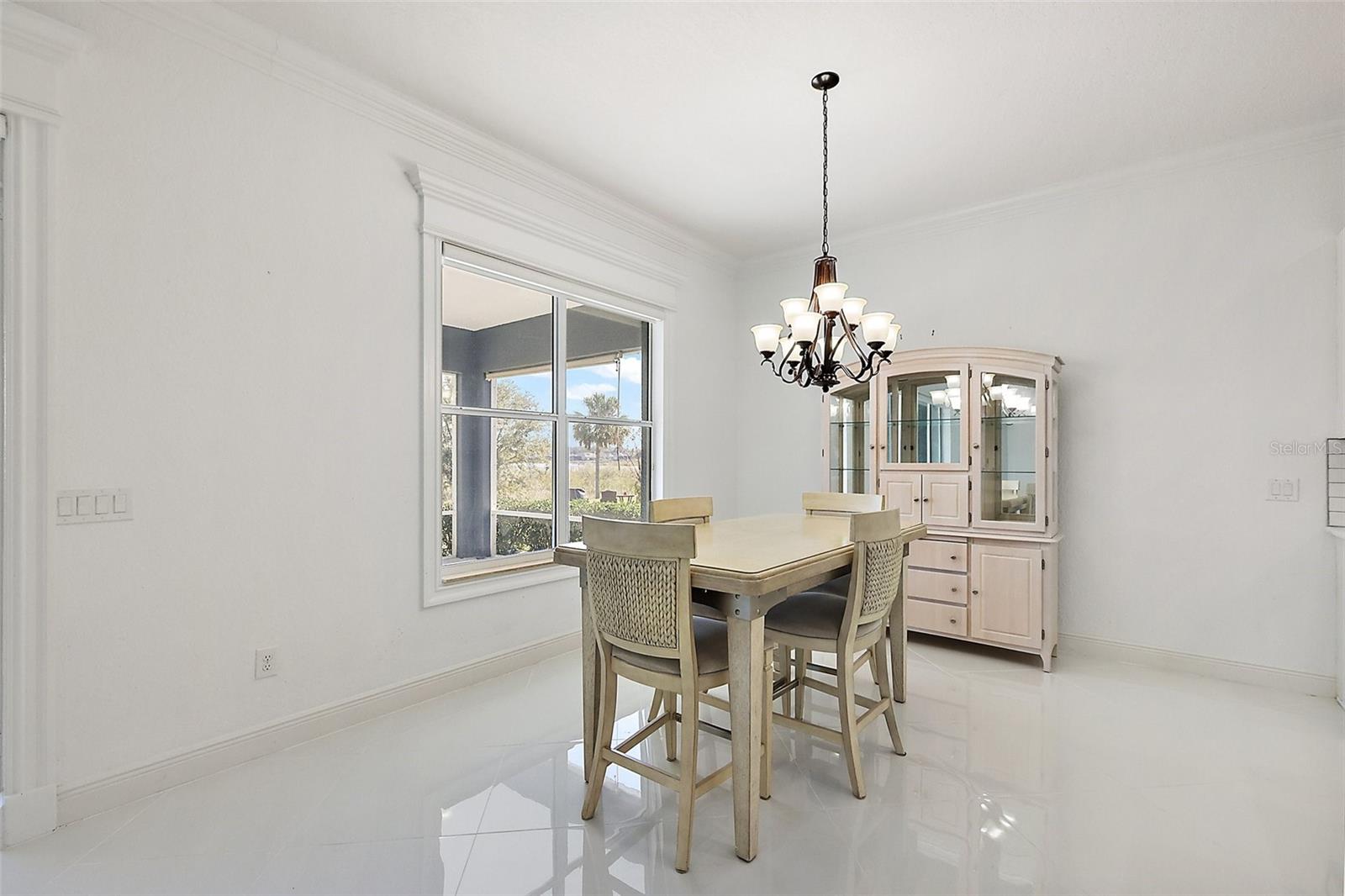 LAKESIDE LANDINGS - Residential