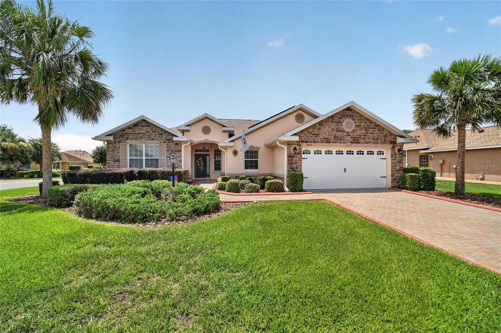 Photo of 8447 SW 82nd Pl Circle, Ocala, FL 34481 (MLS # OM730411)
