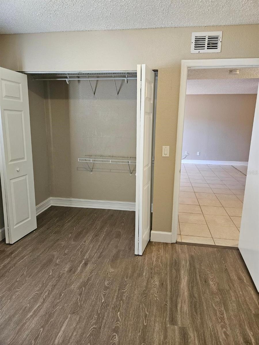 GLENDALE VILLAS A CONDO - Residential Lease