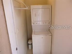GLENDALE VILLAS A CONDO - Residential Lease