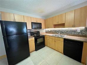 GLENDALE VILLAS A CONDO - Residential Lease