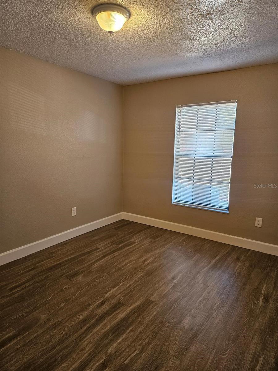 GLENDALE VILLAS A CONDO - Residential Lease