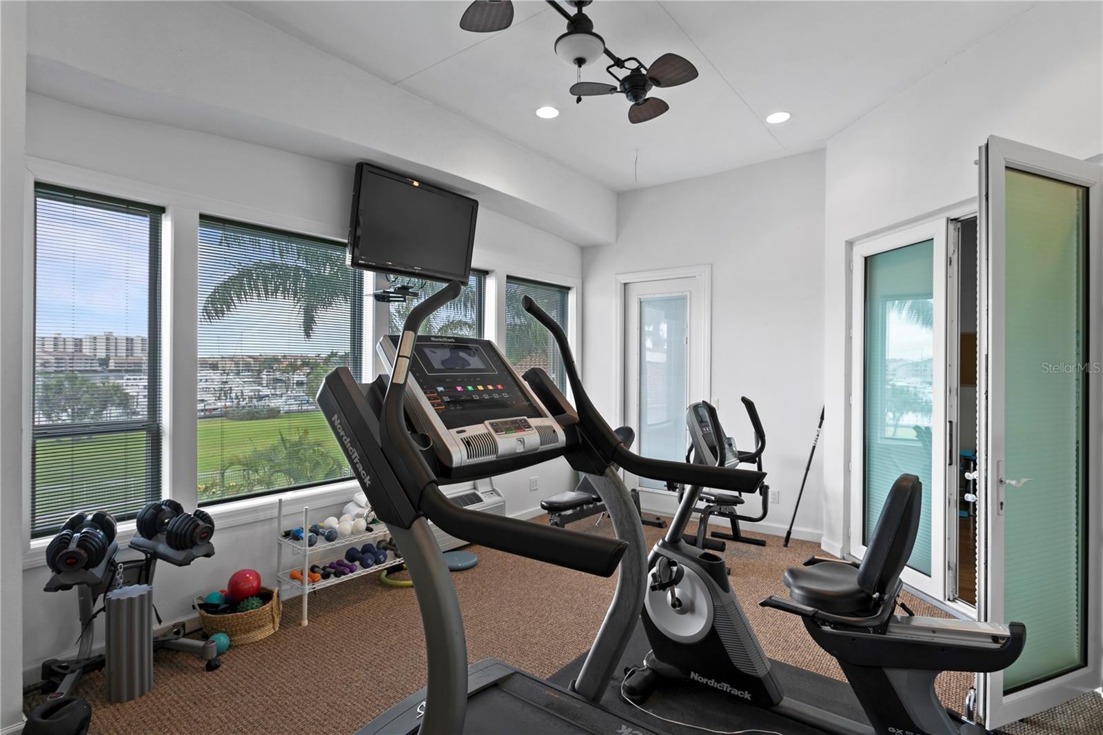 MARINA ESTATES - Residential