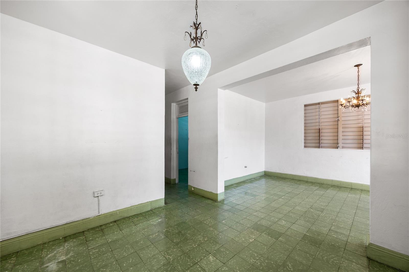 CAPARRA HEIGHTS - Residential