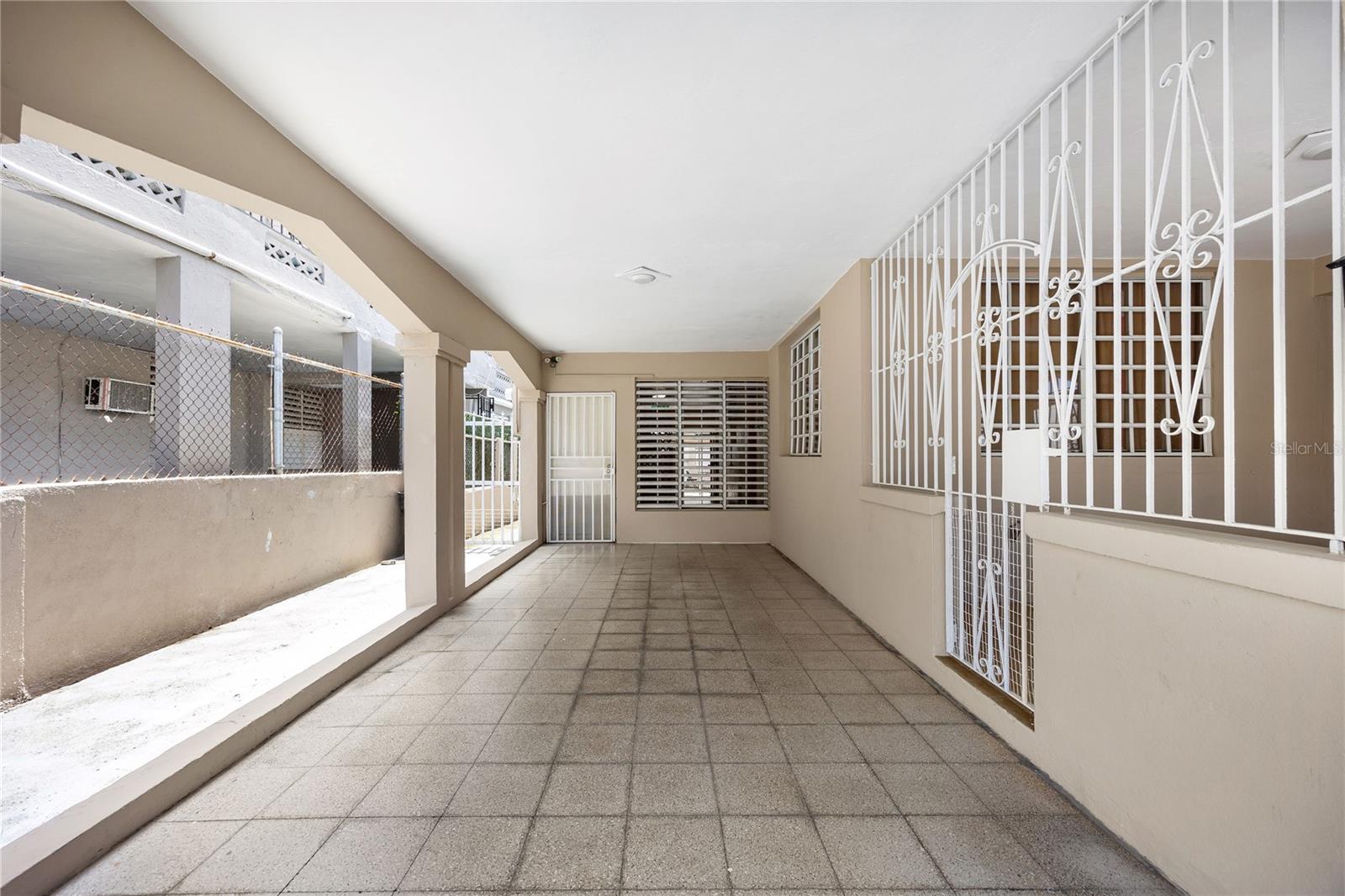 CAPARRA HEIGHTS - Residential