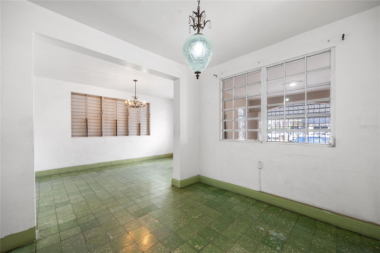CAPARRA HEIGHTS - Residential