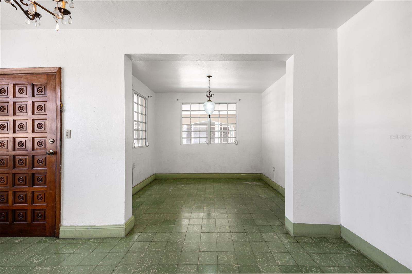 CAPARRA HEIGHTS - Residential
