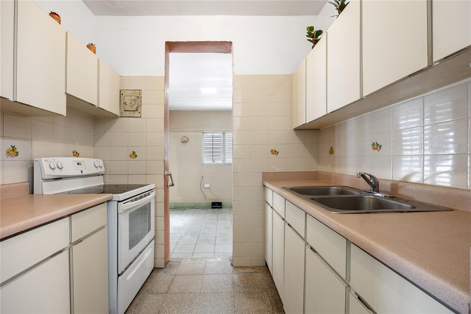 CAPARRA HEIGHTS - Residential