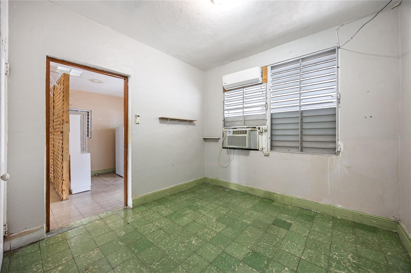 CAPARRA HEIGHTS - Residential