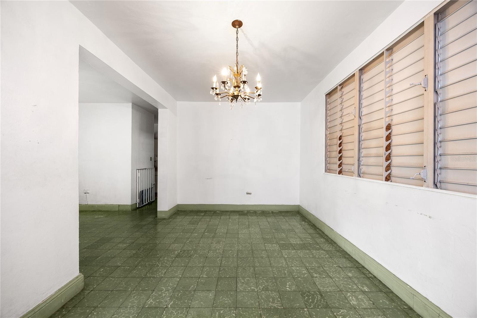 CAPARRA HEIGHTS - Residential